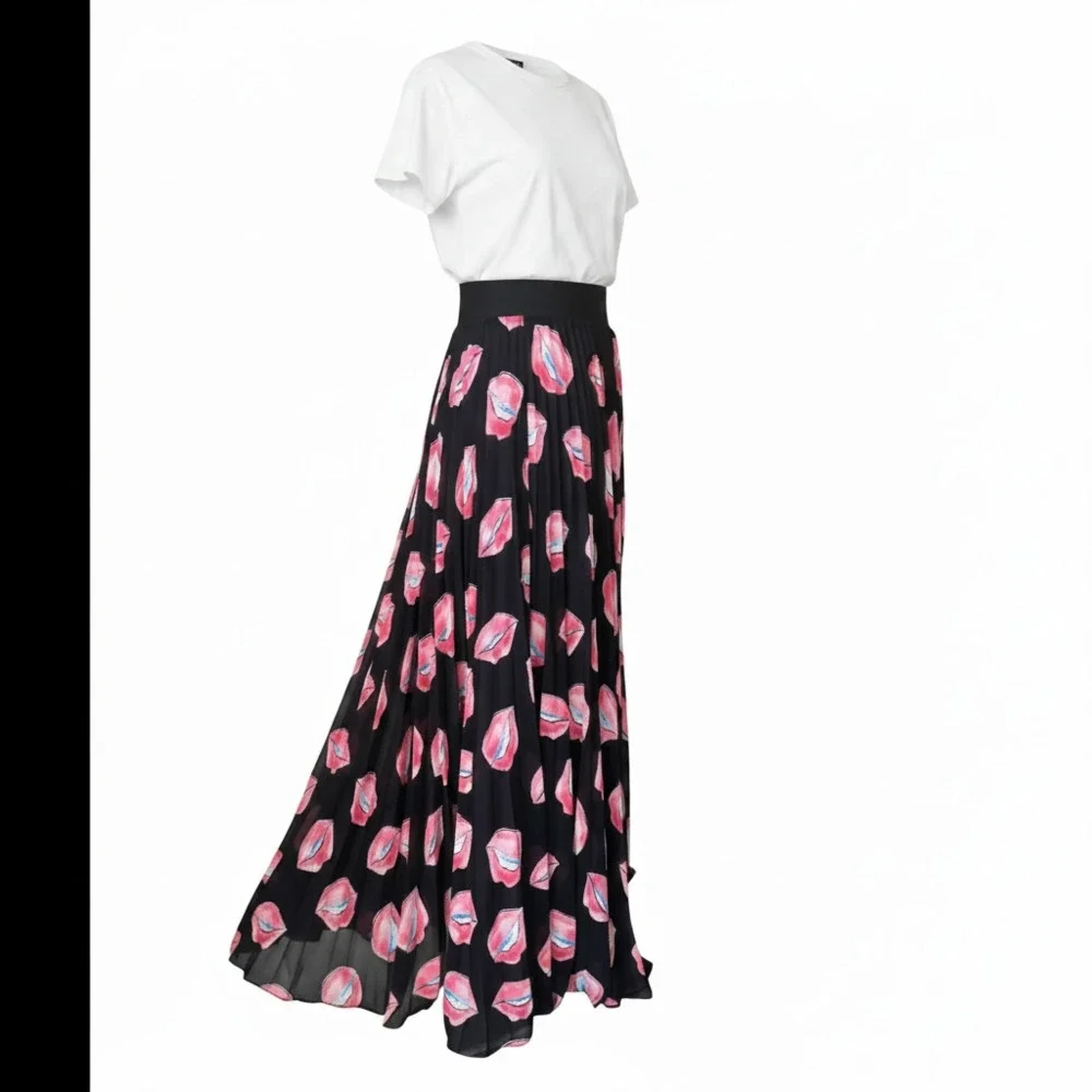 Loyd/Ford pleated midi skirt with black and pink lip print